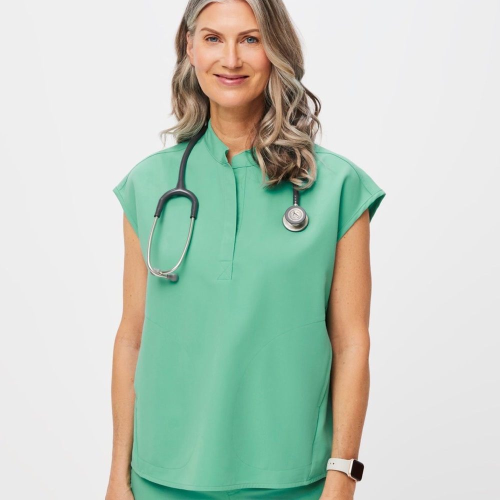 COPY - FIGS - Surgical Green Scrub Set